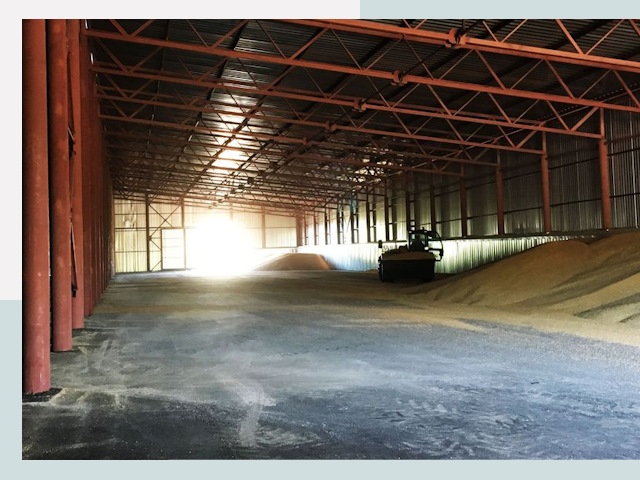 Строительство зернохранилищ в Шелехове