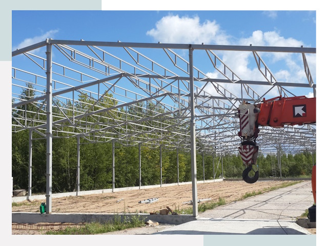 Строительство конюшен в Шелехов от 643 руб. под ключ