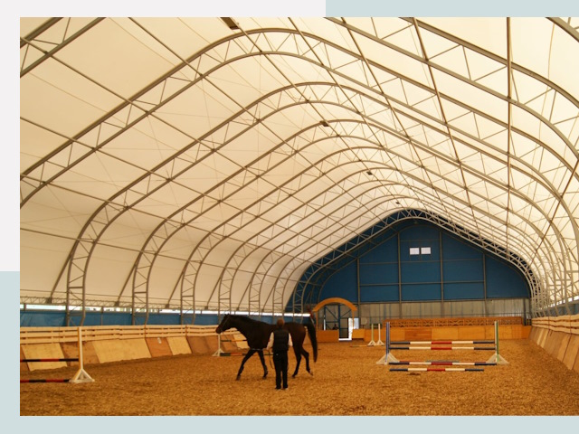 Строительство конных манежей в Шелехове